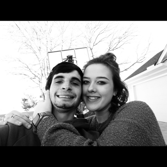 Meet your Posher, Madison - Picture 6 of 10